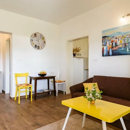 Apartman Lili